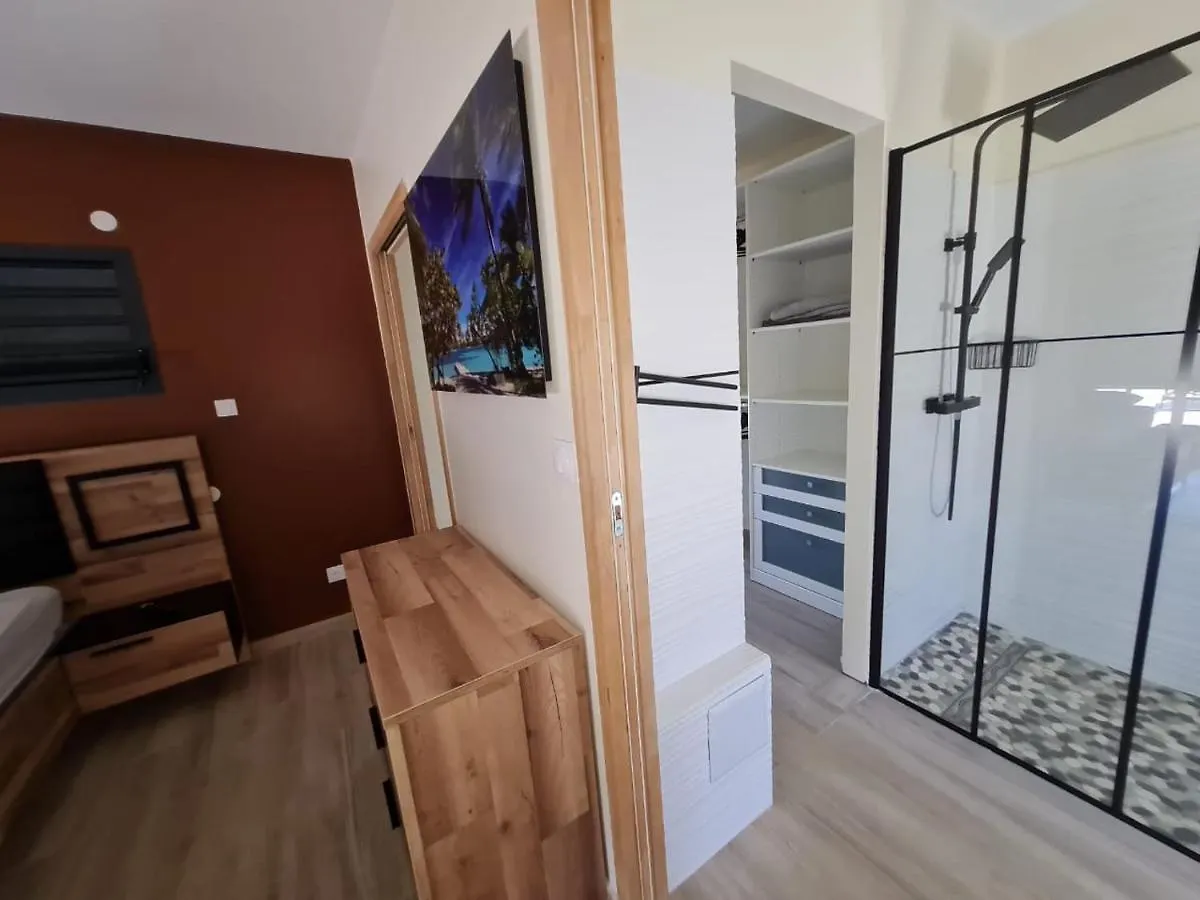 Les Villas Jasmin Standing Piscine Chauffee Jacuzzi 5 Ch 14 Pers Baie-Mahault