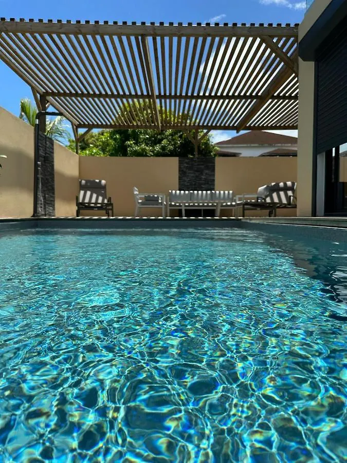 Les Villas Jasmin Standing Piscine Chauffee Jacuzzi 5 Ch 14 Pers Baie-Mahault Guadeloupe