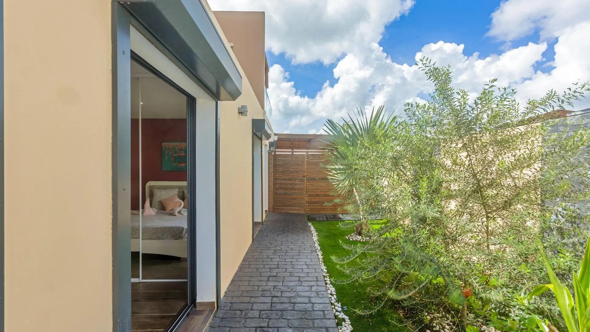 Les Villas Jasmin Standing Piscine Chauffee Jacuzzi 5 Ch 14 Pers Baie-Mahault Guadeloupe
