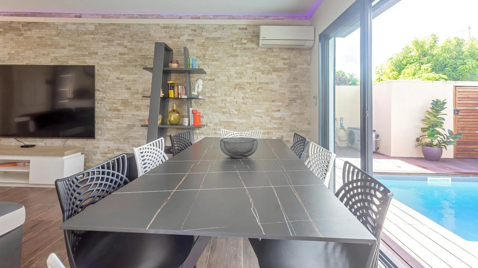 Les Villas Jasmin Standing Piscine Chauffee Jacuzzi 5 Ch 14 Pers Baie-Mahault