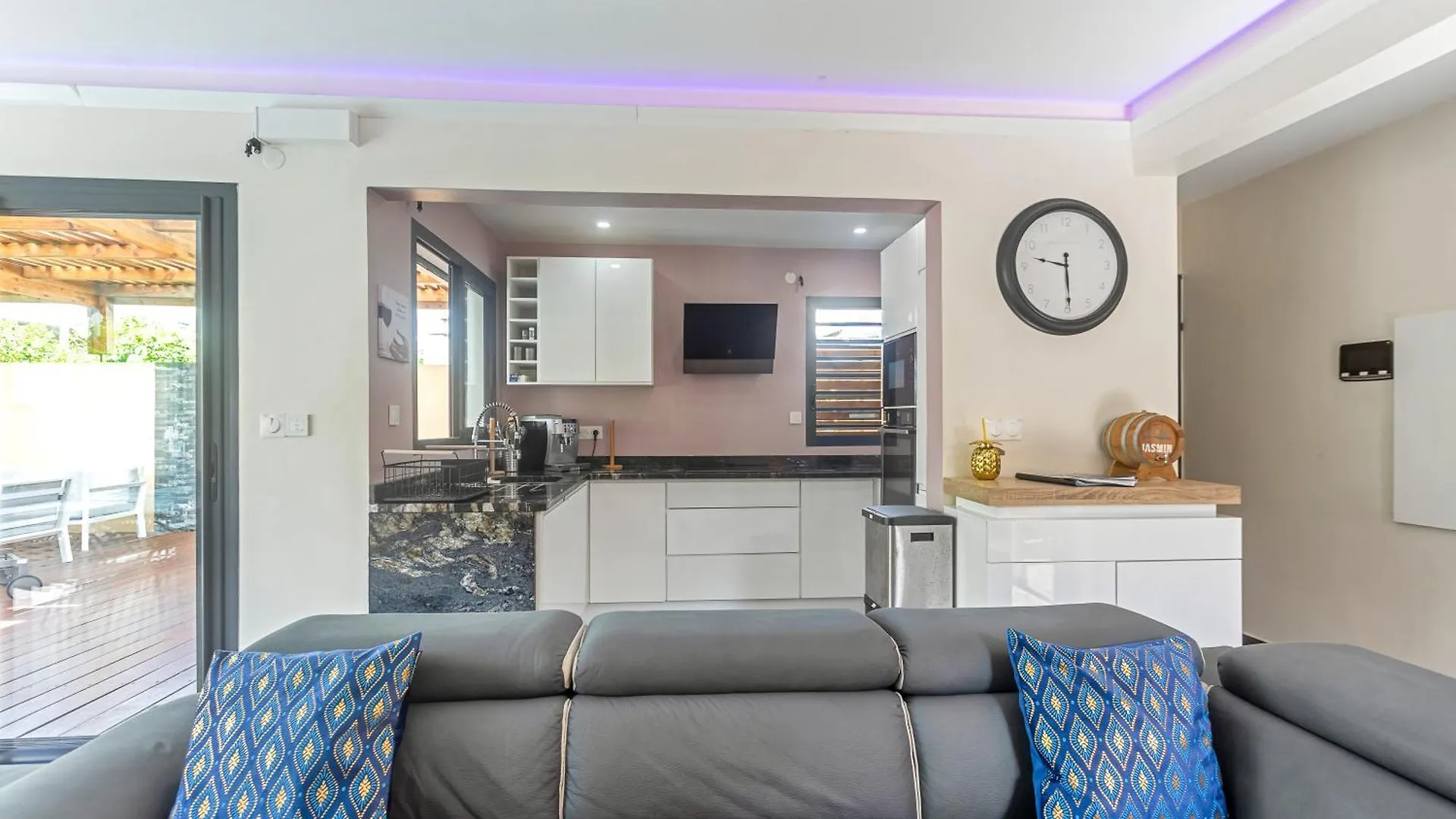 Les Villas Jasmin Standing Piscine Chauffee Jacuzzi 5 Ch 14 Pers Baie-Mahault