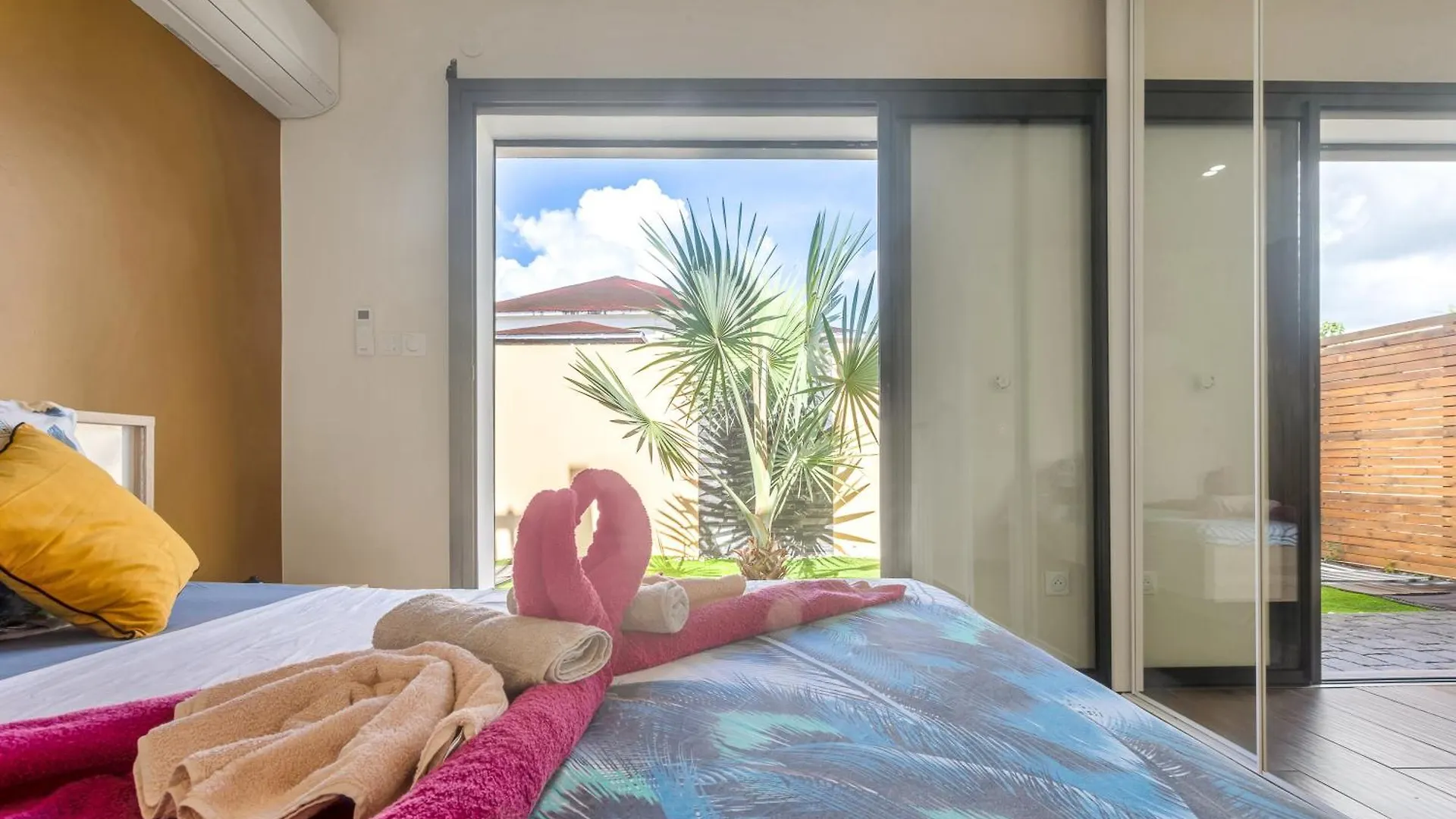 Les Villas Jasmin Standing Piscine Chauffee Jacuzzi 5 Ch 14 Pers Baie-Mahault