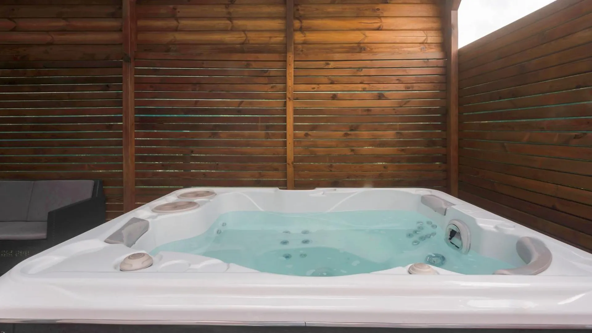 Les Villas Jasmin Standing Piscine Chauffee Jacuzzi 5 Ch 14 Pers Baie-Mahault