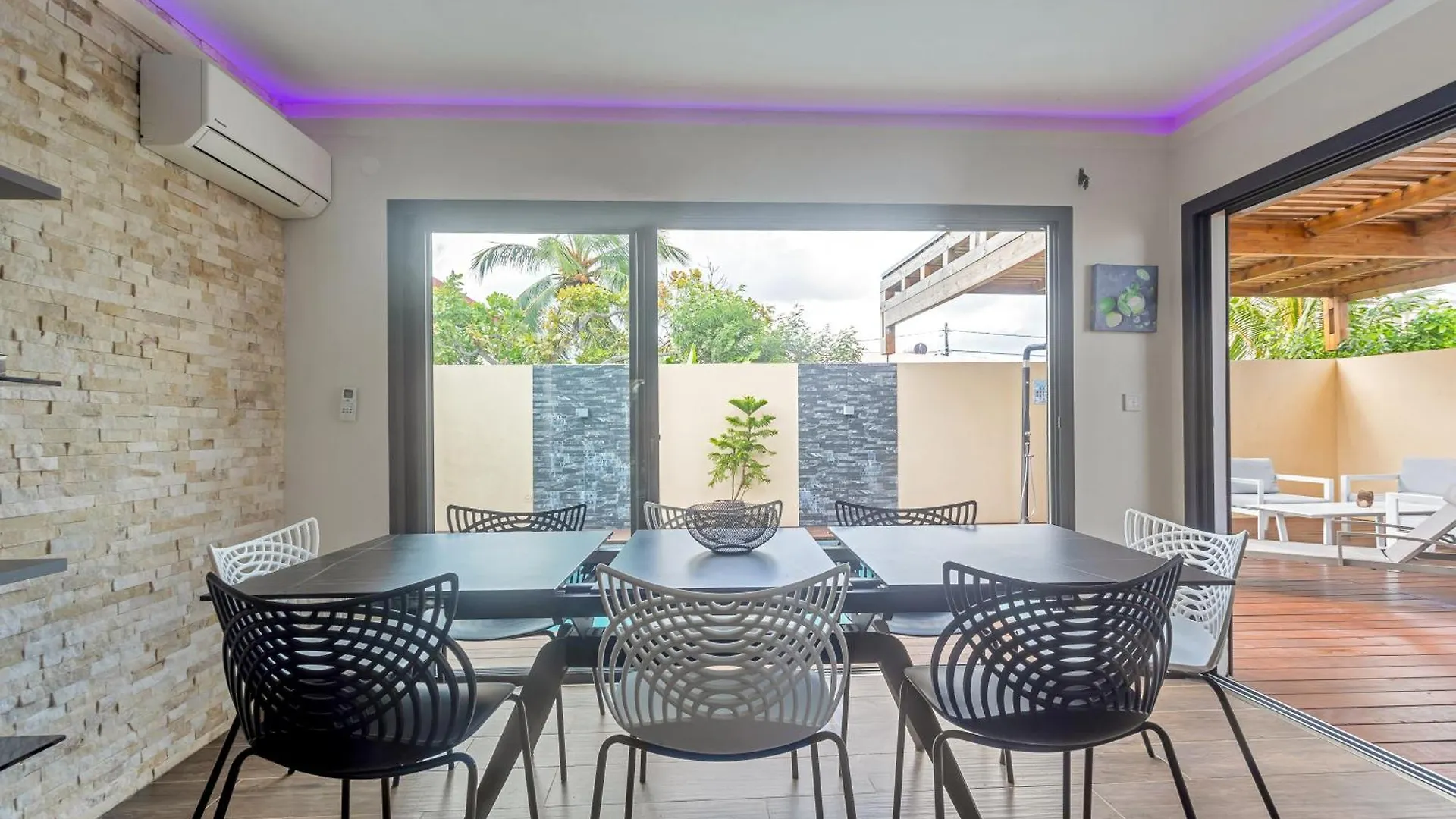 Les Villas Jasmin Standing Piscine Chauffee Jacuzzi 5 Ch 14 Pers Baie-Mahault