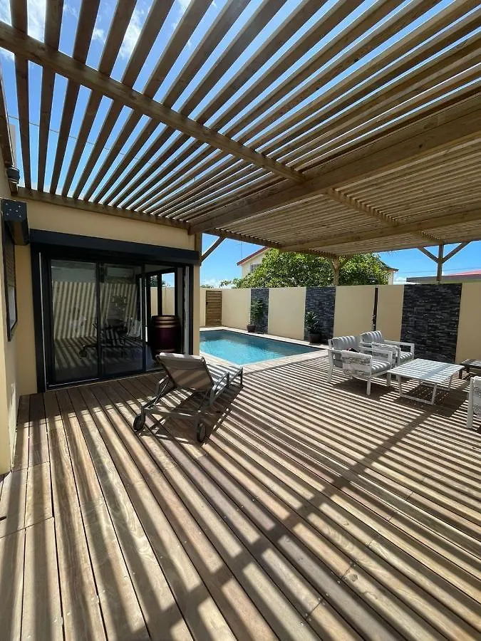 Les Villas Jasmin Standing Piscine Chauffee Jacuzzi 5 Ch 14 Pers Baie-Mahault