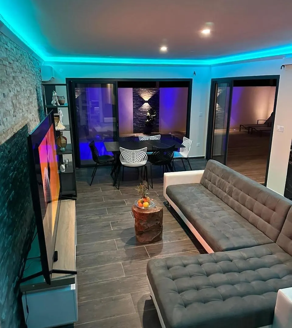Les Villas Jasmin Standing Piscine Chauffee Jacuzzi 5 Ch 14 Pers Baie-Mahault