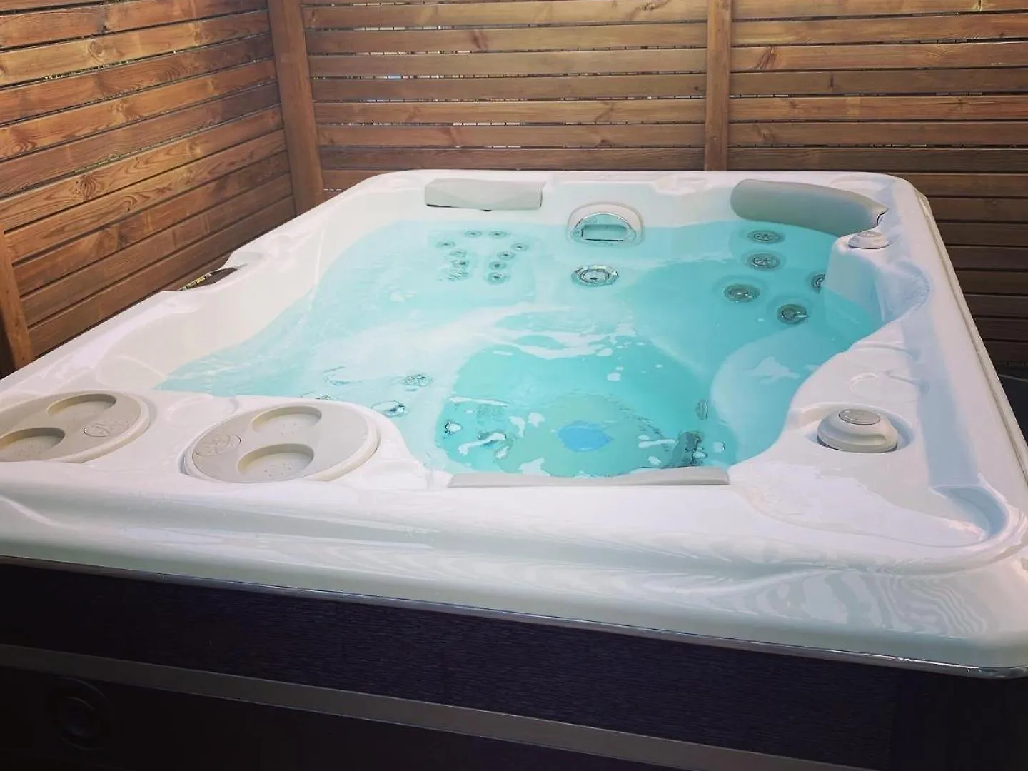 Les Villas Jasmin Standing Piscine Chauffee Jacuzzi 5 Ch 14 Pers Baie-Mahault 0*,  Guadeloupe